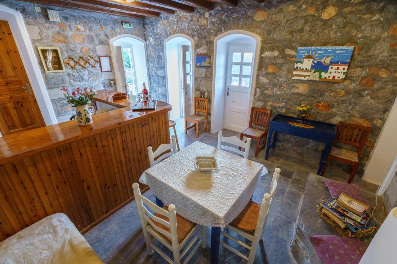 Villa Mandraki Hydra  Buitenkant foto
