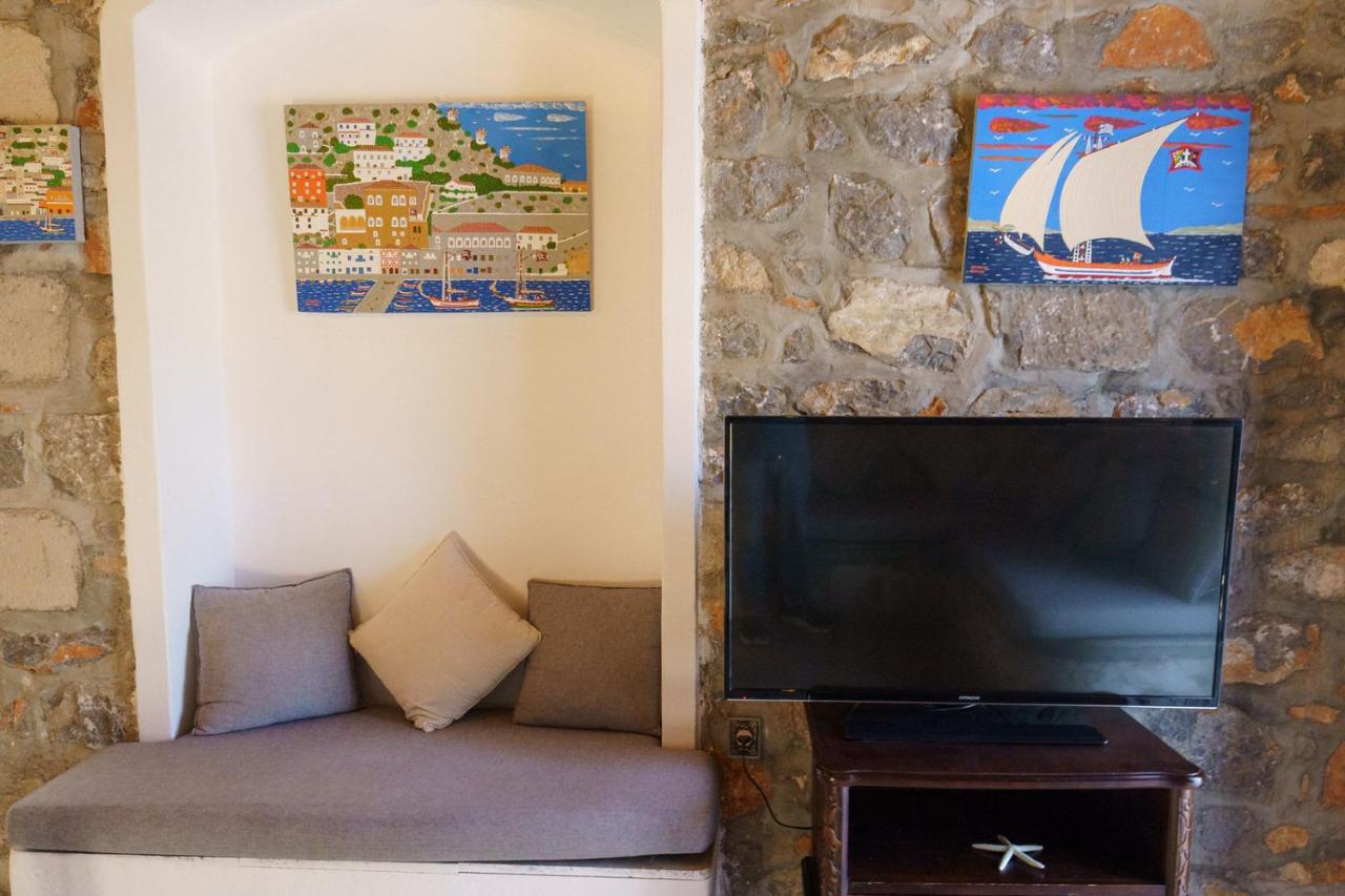 Villa Mandraki Hydra  Buitenkant foto