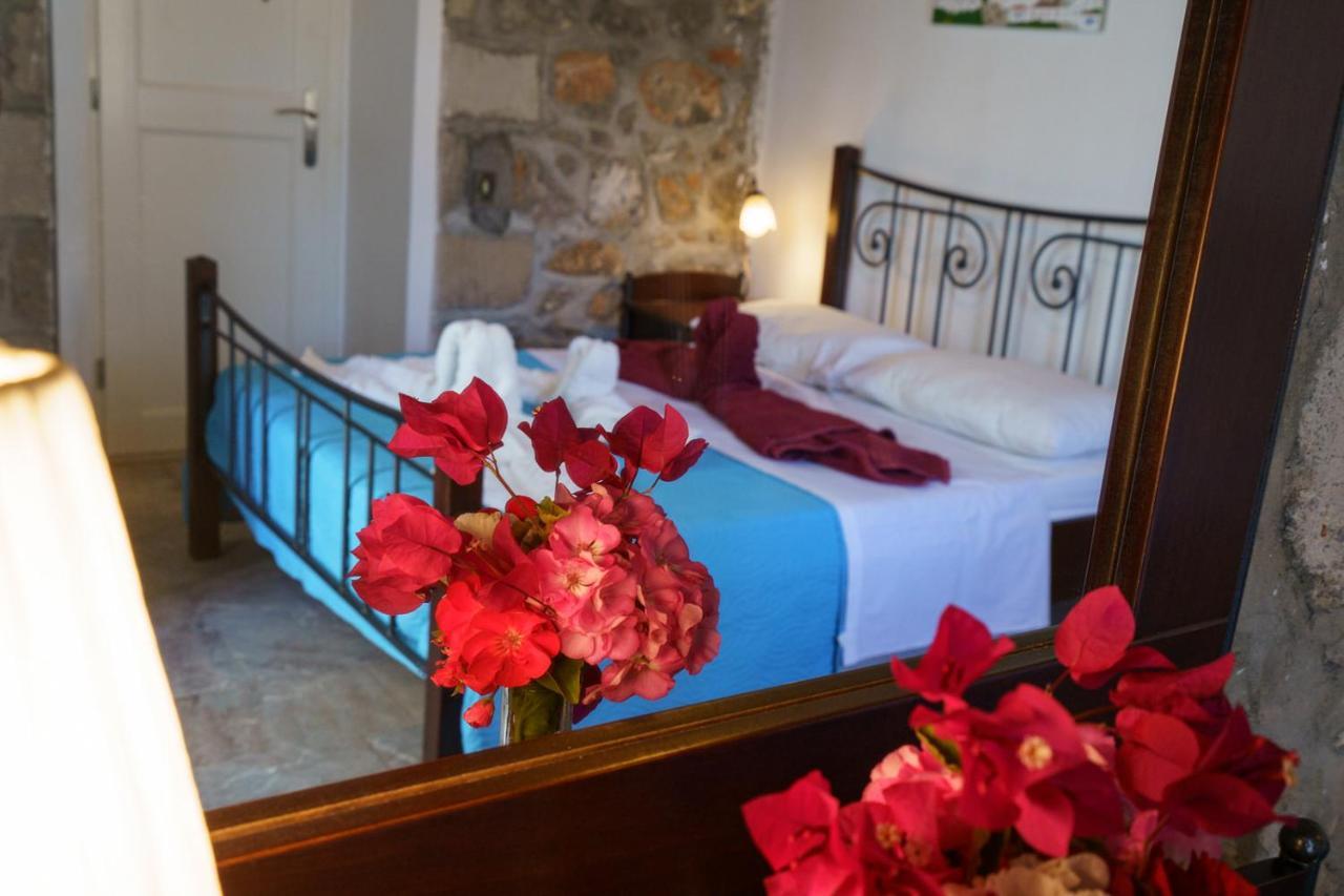 Villa Mandraki Hydra  Buitenkant foto