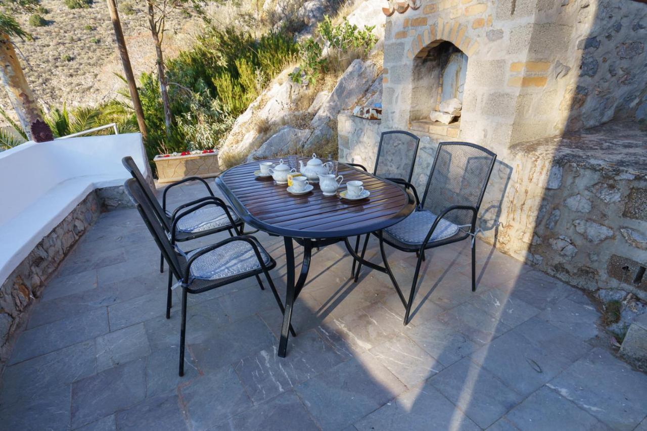 Villa Mandraki Hydra  Buitenkant foto