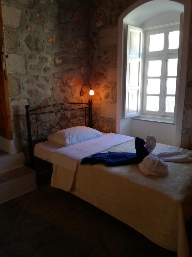 Villa Mandraki Hydra  Buitenkant foto